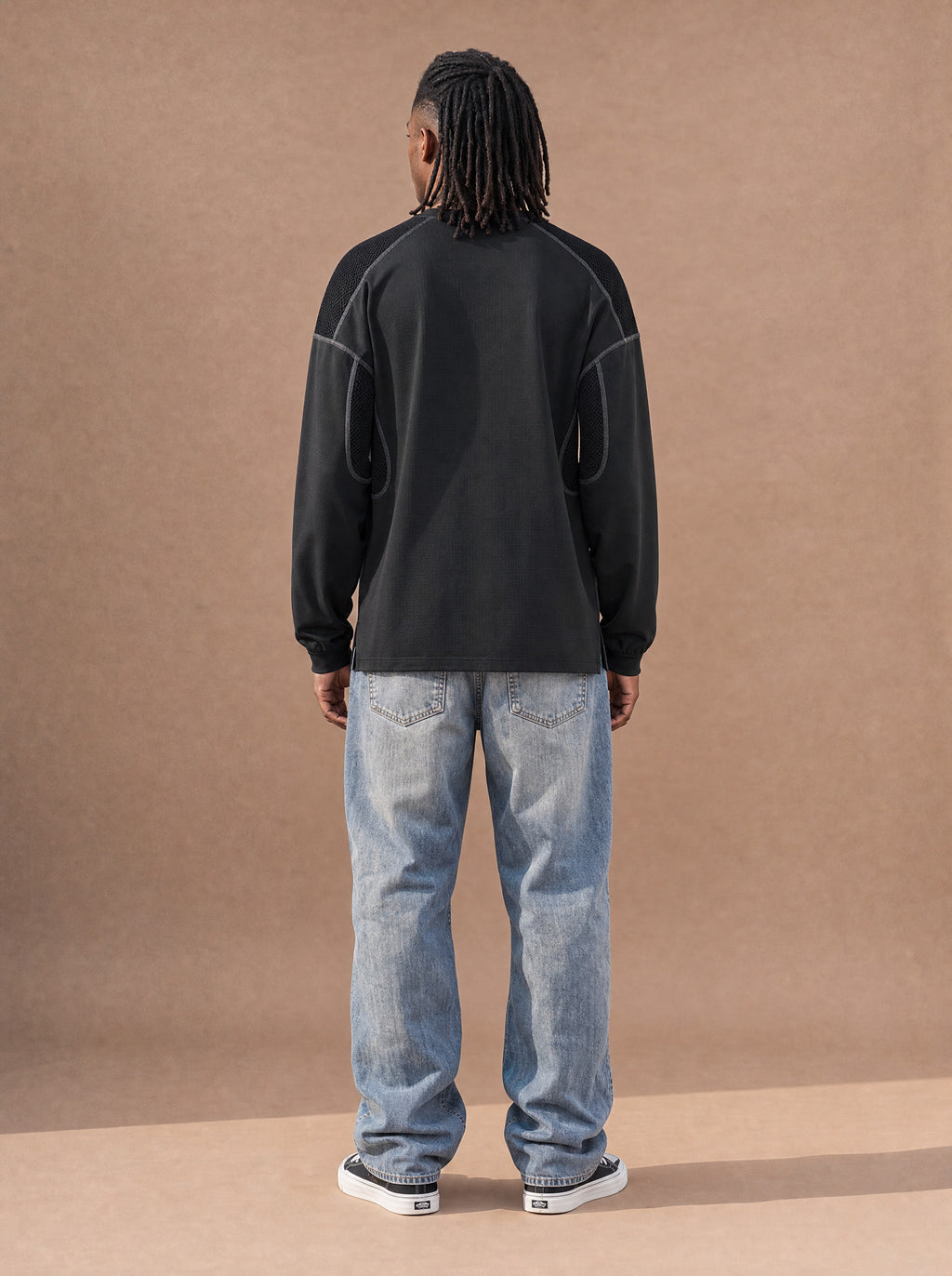 The Long-Sleeve Mesh Route Crewneck (Onyx)
